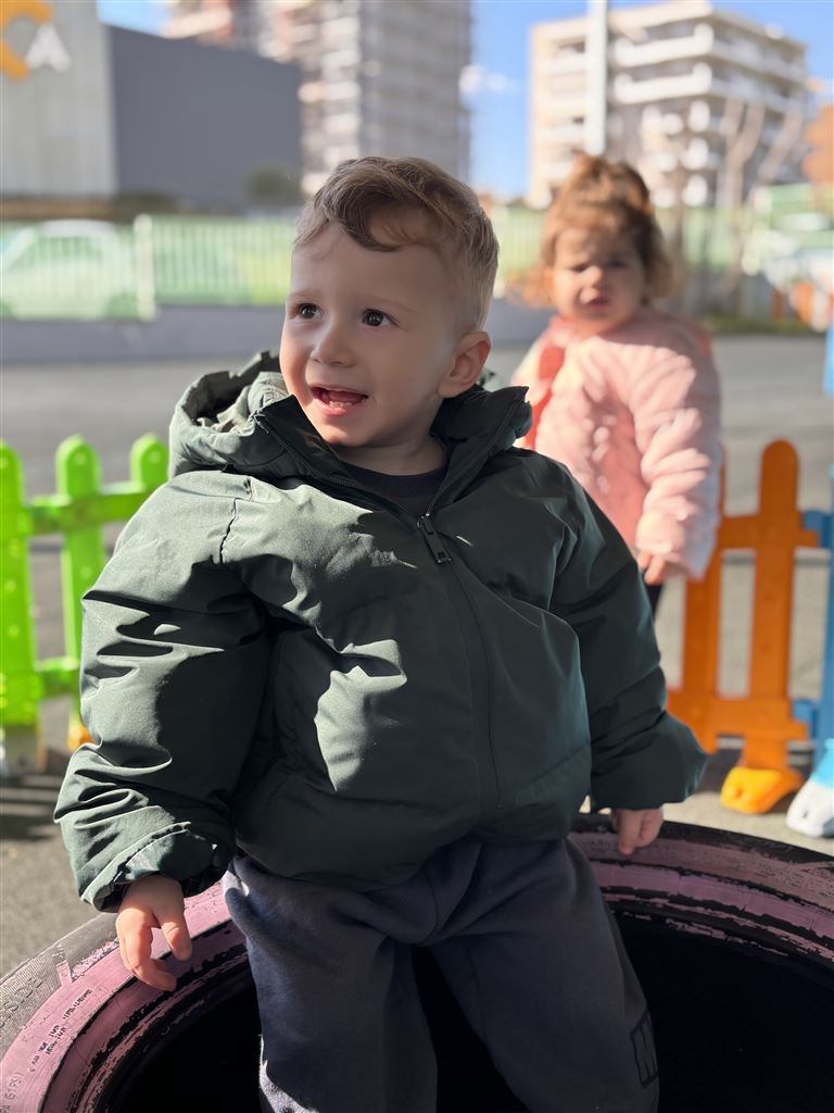 Νήπια σε δημιουργική δραστηριότητα στο μεταβρεφικό τμήμα Εύοσμος