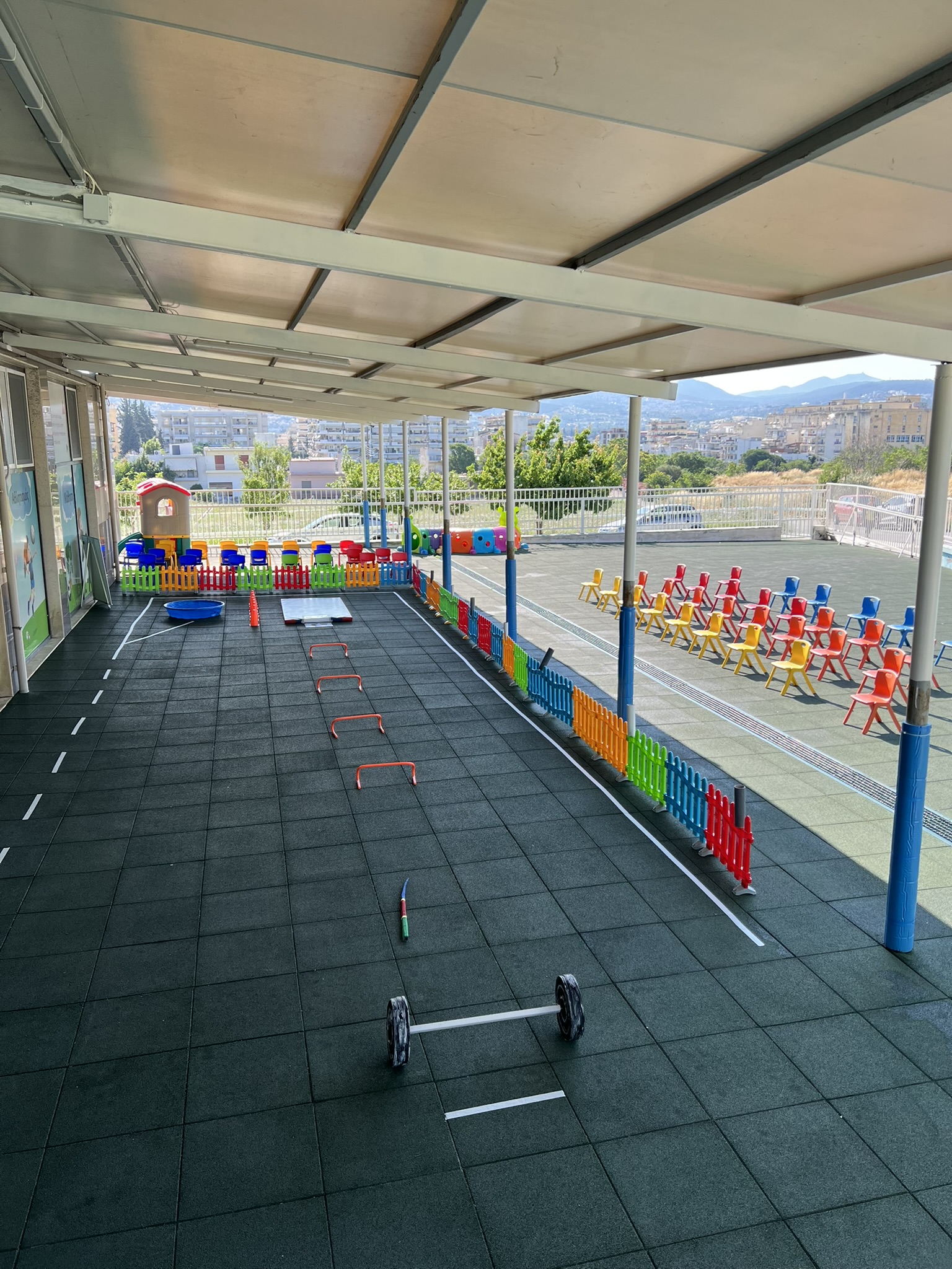 Αύλειος χώρος βρεφονηπιακού σταθμού Mathisis Εύοσμος